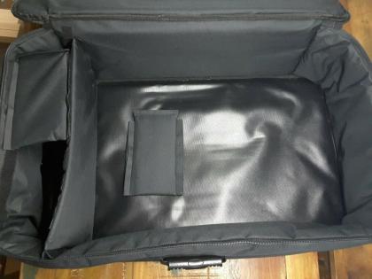 Carplounge Tackle Futterboot RT4 Schwarz Matt + Echolot
