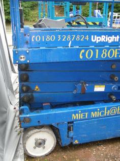 Arbeitsbühne Hebebühne UpRight X32 Scherenbühne 12m