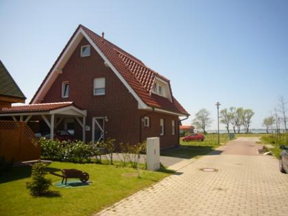 14 private Ferienwohnungen auf der Insel Rügen 30 - 500 m zum Ostseestrand.