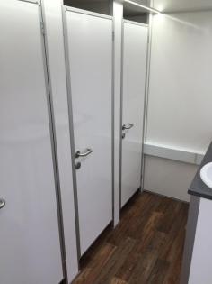 Toilettenwagen zu vermieten
