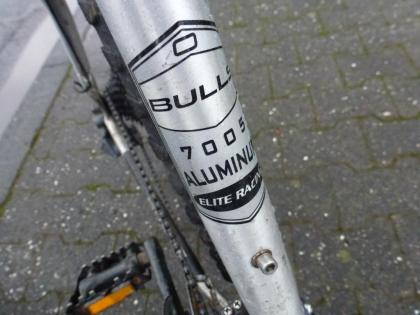 (1) 27 Gang 26 Zoll Gabel gefedert Alu-Rahmen sehr leicht