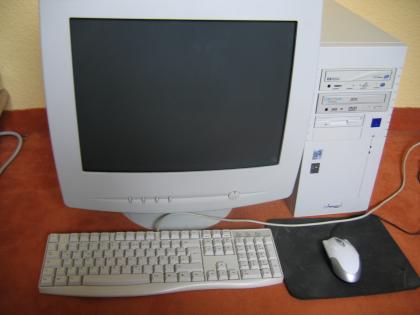 21 Zoll Belinea CRT Monitor günstig abzugeben!!