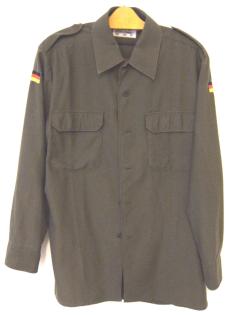 Bundeswehrhemd Herrenhemden Hemd Gr. 39/40 olivgrün