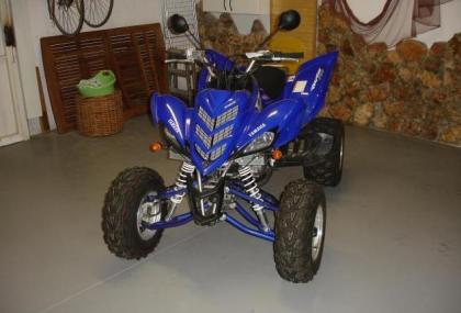 QUAD YAMAHA RAPTOR 700 blau