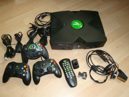 XBox 2 - ModChip XCalibur - 160 GB Festplatte - 3 Controller - 1 Fernbedienung -
