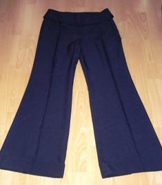 Dunkelblaue Hose 