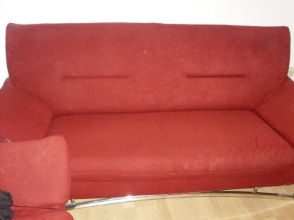 Moderne Rote  3er und 2er Couch  sofort zu verkaufen