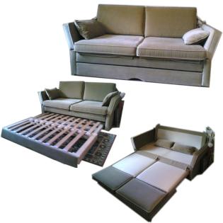 Kleines Sofa mit Schlaffunktion