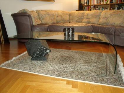 Design-Couchtisch aus Kristallglas 