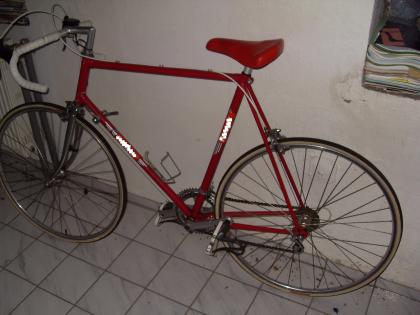 Rotes Rennrad