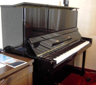 Top Klavier - Yamaha SU 131 S