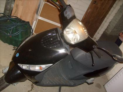 PIAGGO ZIP 2 BJ:2003