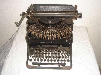 Schreibmaschine Underwood Noisless