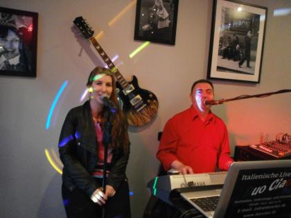 Wir bieten Ihnen professionelle Italienische internationalle, Live Musik Duo Cia