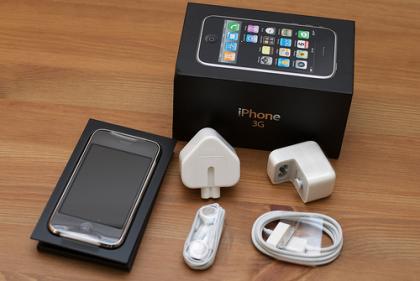 Apple iPhone 3G S 32GB / 64GB Apple Tablet IPAD