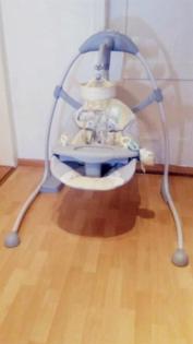Baby Schaukel/ Wiege mit Musik in Top Zustand