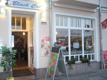Nachmieter gesucht für kleines Caf /Geschäft (100m  über 2 Ebenen) in Lutherstad