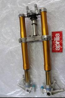 Aprilia RSV Tuono Factory RR Öhlins Gabel