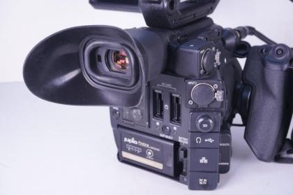 Canon EOS C 200 Camcorder mit EF Bajonett