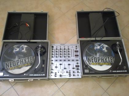 DJ Komplettset !!! 2xTechnics 1210MK2 + Behringer MP