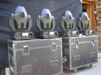 2x Martin Mac 500