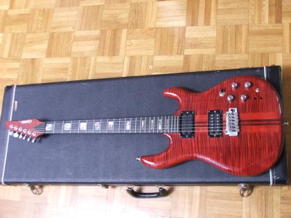 Guitarre CARVIN DC 400 in Frankreich verkauft (LYON)
