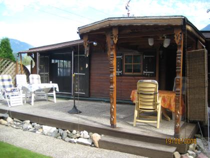 Holzmobilheim auf traumhaftem 5 Sterne Campingplatz im Zillertal