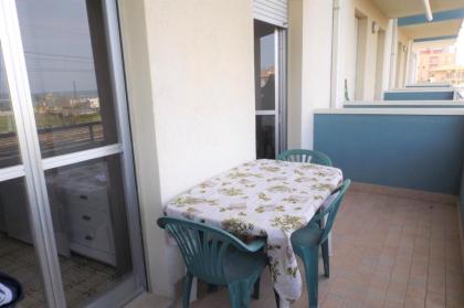 Sommer-Wohnung Omar in Marotta (Italien) 200 Meter vom Meer für 4 Personen max.