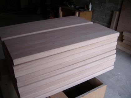 13 x HOLZTREPPENSTUFEN STUFEN BUCHE BEIZE ZWEISEITIG KLAR 1x Podest 89x87, 5cm N