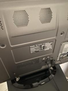 Panasonic Fernseher 42Zoll Hifi
