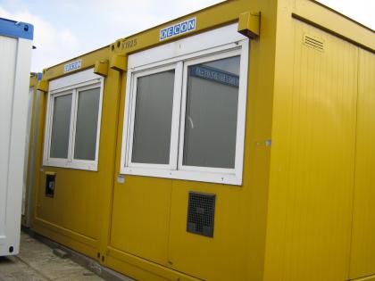  Büro- und Wohncontainer - Doppelcontainer - guter Zustand