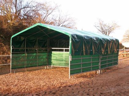 Alles für die Tierhaltung im Stall und auf der Weide  