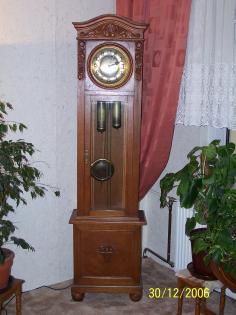 Antike Standuhr