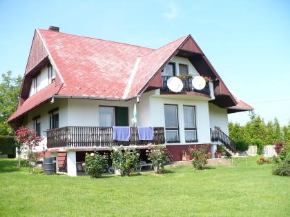 Neben H v z, nicht weit von Plattensee, Haus in Cserszegtomaj