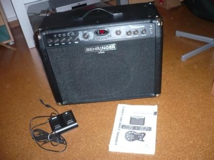 Behringer V-ampire LX112 - 2x60 Watt Modelling Gitarrenverstärker
