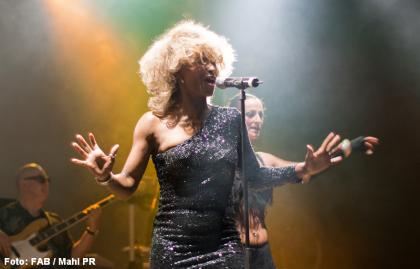 Tina Turner Tributkonzert mit Cassandra Dee und Band