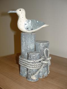 Möwe auf Hafenmole