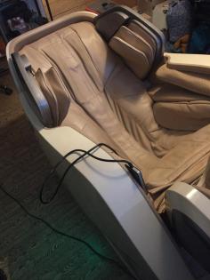 Massage Chair Cascom Model: CMS - 1302 C