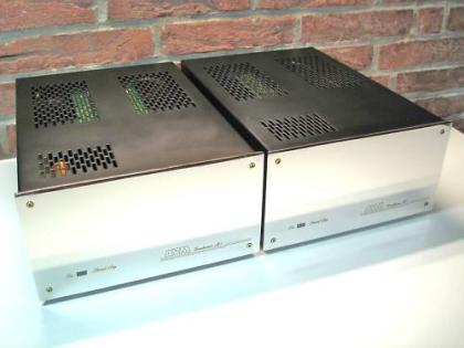 AVM Evolution M1 Monoendstufen Chromfront