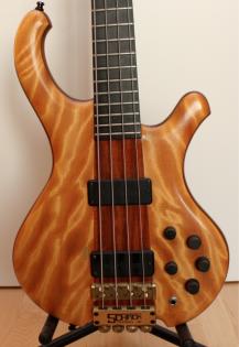 Headless Bass von Schack - 4-Saiter