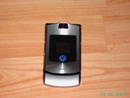 Gute, gebrauchte Handys (Motorola V3 / V3i) zu verkaufen