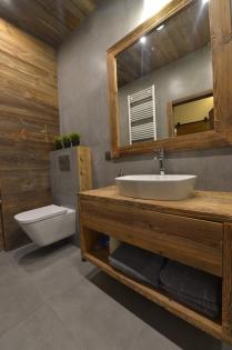 Waschtisch aus Altholz der Firma Alldeco