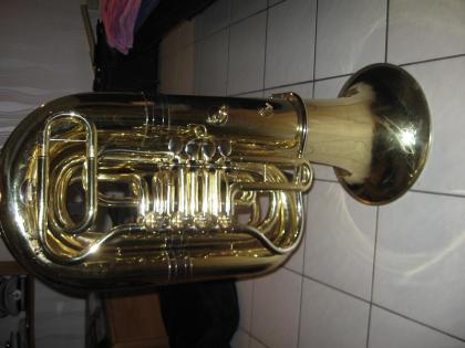 Cerveny B-TUBA 4 Ventilig