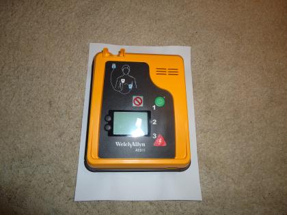 Welch-Allyn AED 10 Defibrillator, 