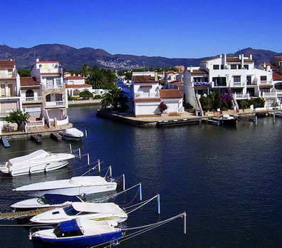 Ampuriabrava - Ferienwohnung mit Bootsanleger und traumhaftem Blick vom Balkon a