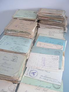 Verkaufe 1 Kiste Feldpost t,Flugpost,Kriegs-Gefangenpost,ca500St.