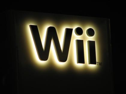 Wii neu (schwarz oder weiß)+ Spezialzubehör und 140 guten Gründen dabei