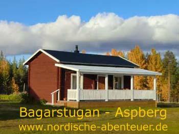 Ferienhaus, Blockhütte mit Kamin und Sauna in Lappland/Schweden