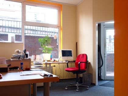 Büroplatz in netter Bürogemeinschaft, Hamburg Altona
