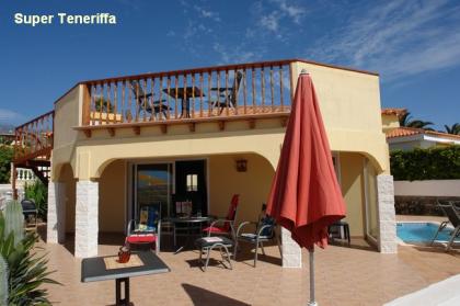 Villa Ferienhaus Paganini auf der Sonneninsel Teneriffa mit Pool und Meerblick